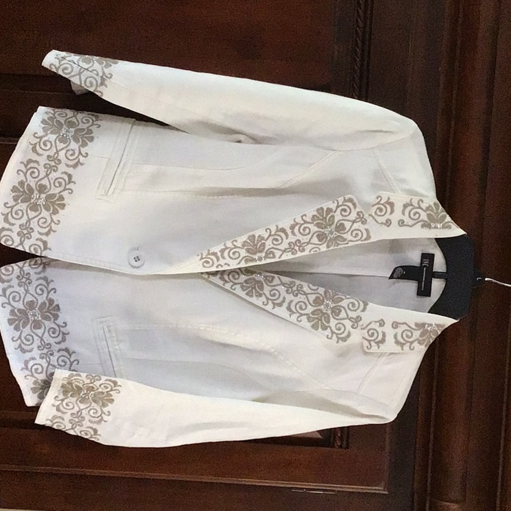 Beautiful INC embroidered linen blazer/jacket  size M